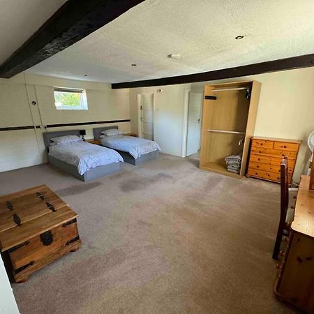 The Old Hay Barn - Games Room, Gym, Sleeps 8 Godmanchester Экстерьер фото
