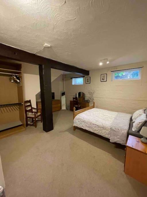 The Old Hay Barn - Games Room, Gym, Sleeps 8 Godmanchester Экстерьер фото