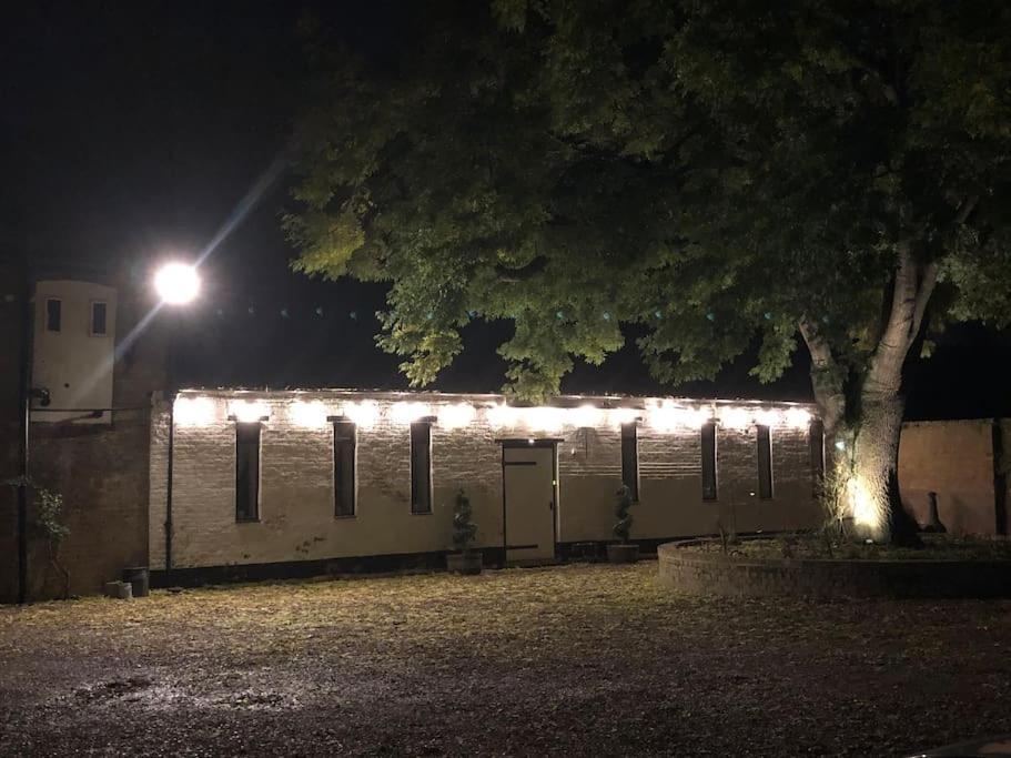 The Old Hay Barn - Games Room, Gym, Sleeps 8 Godmanchester Экстерьер фото